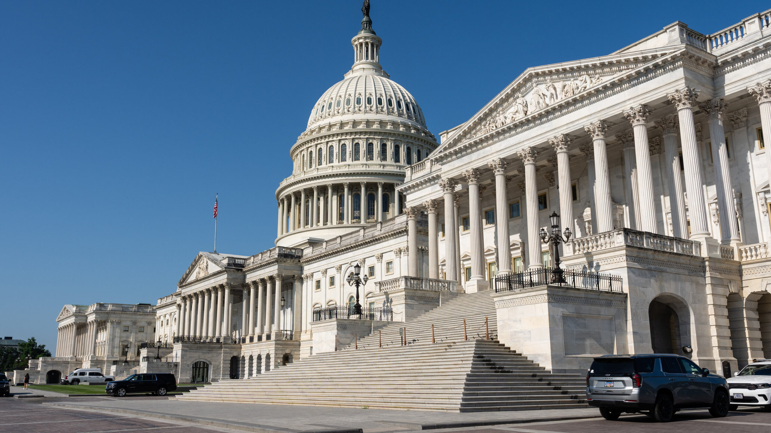 Democrats Forge Ahead With Efforts to Reach War Powers Vote Amid Shaky Cease-Fire