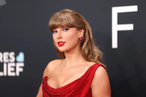 These are the celebrities everyone’s dressing like on TikTok right now