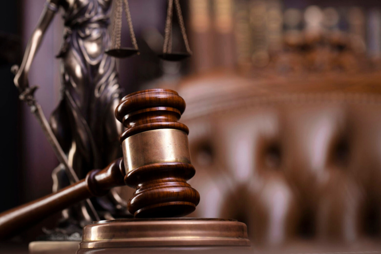 Va. campaign finance worker pleads guilty to embezzling $840K in campaign funds