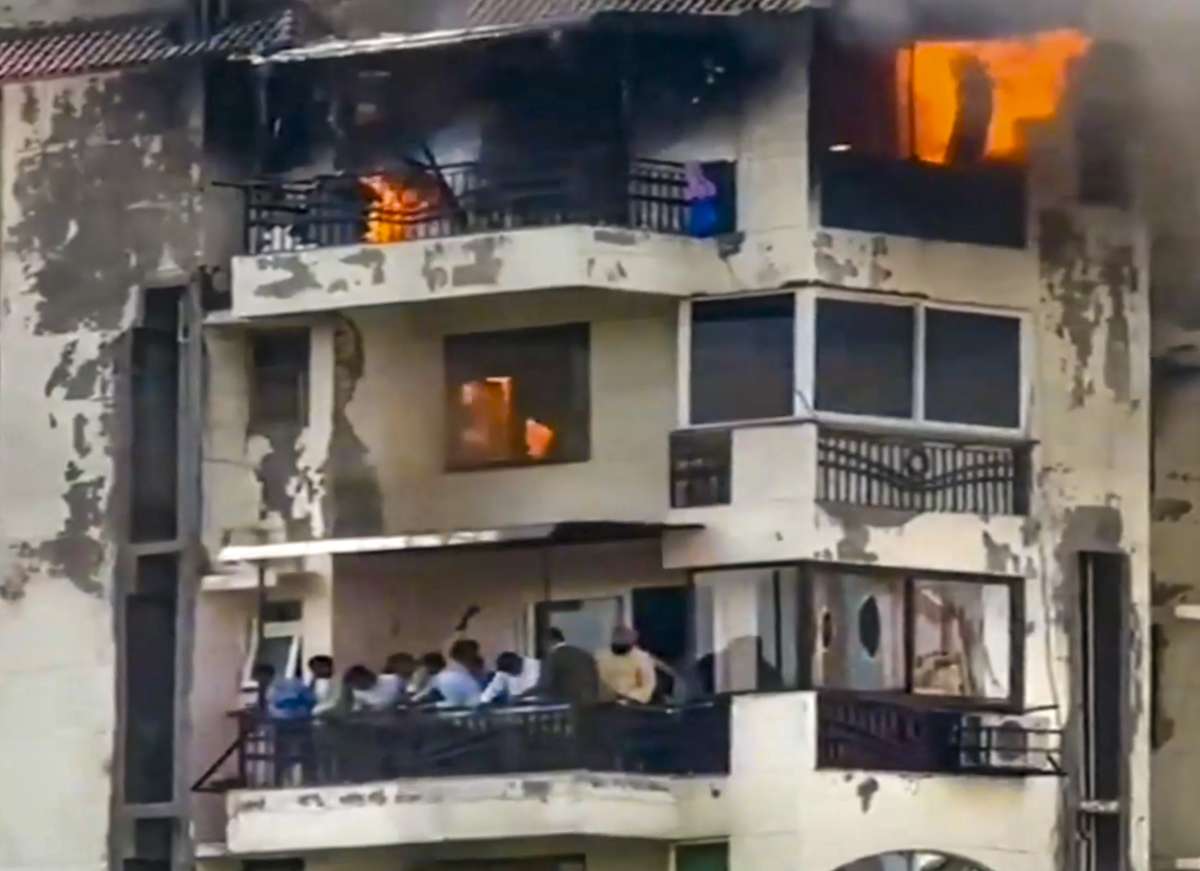 Delhi fire: Two children killed after massive blaze erupts in building in Dwarka's Sector-13
