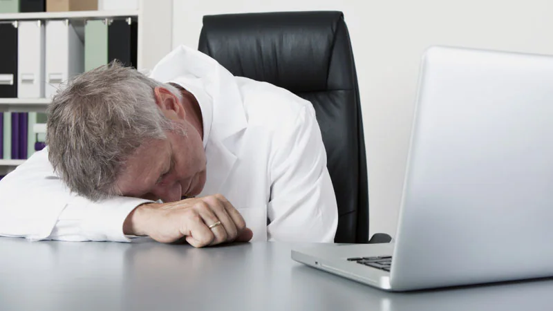 One in Four Clinicians Battle Self-Medicated Insomnia