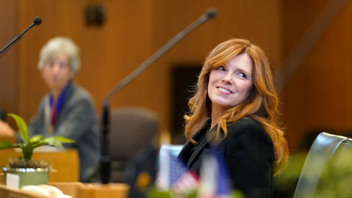 Oregon lawmakers could push back campaign finance regulations by 4 years