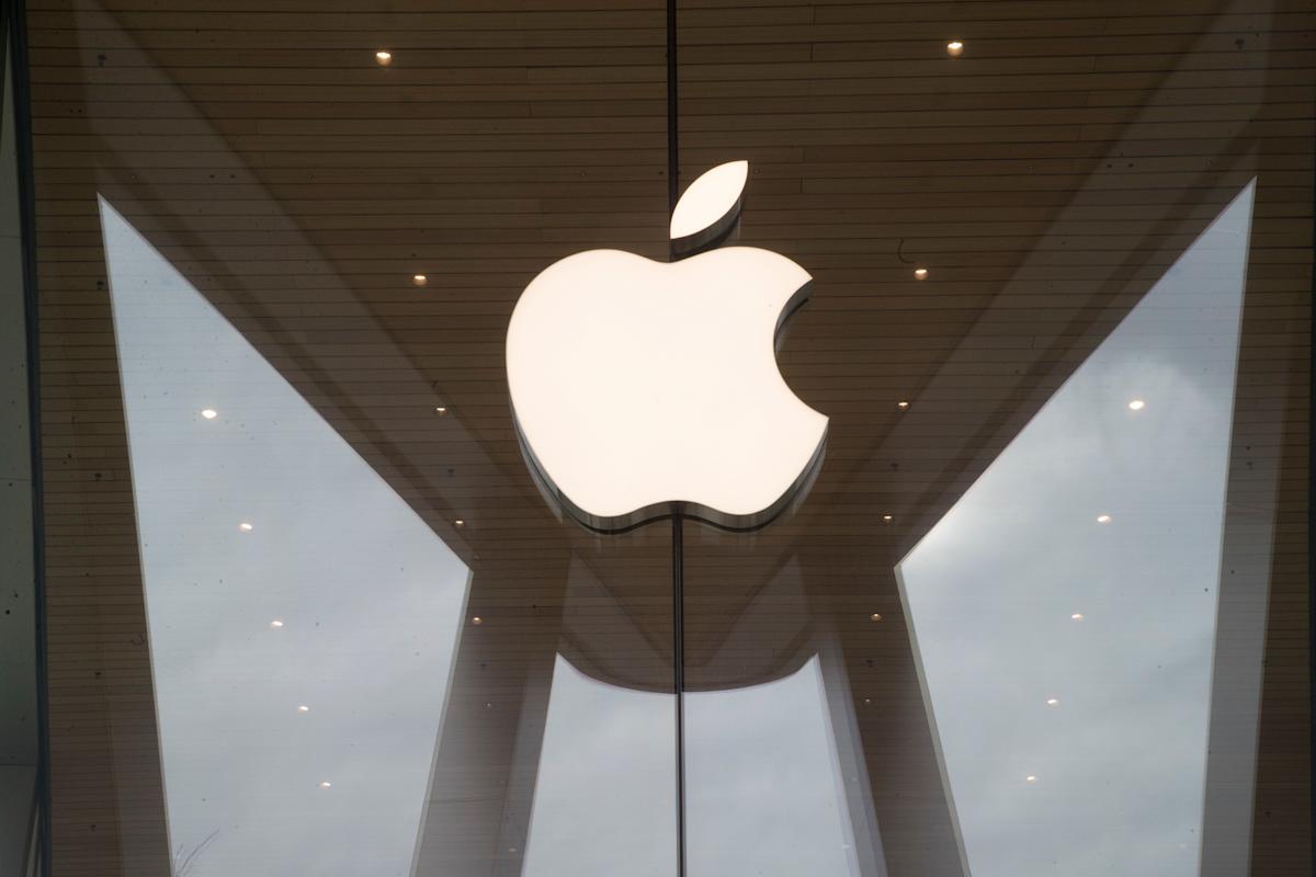 Apple heads into annual showcase reeling from AI missteps, tech upheaval and Trump's trade war