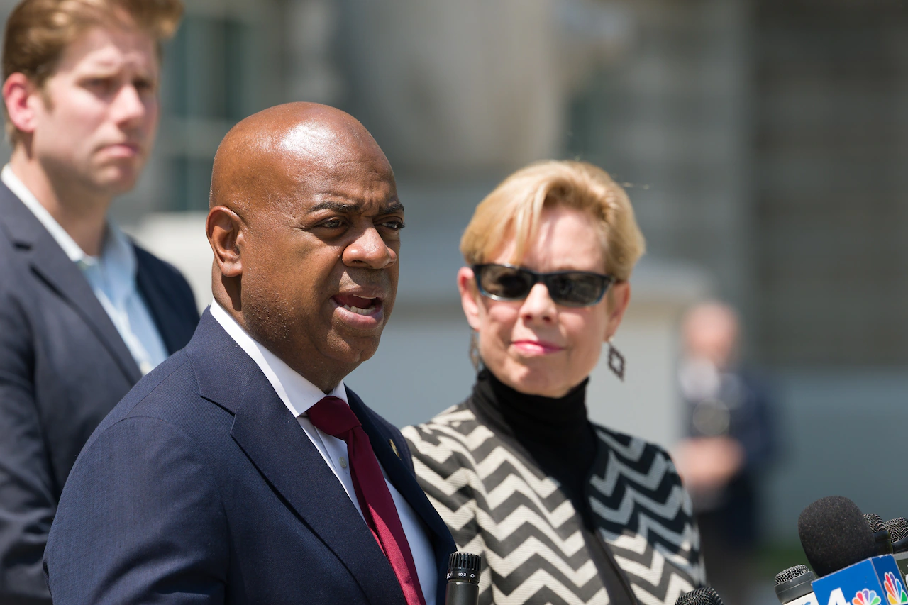 Newark mayor threatens Trump’s right-hand man: ‘We might have to sue him, too’