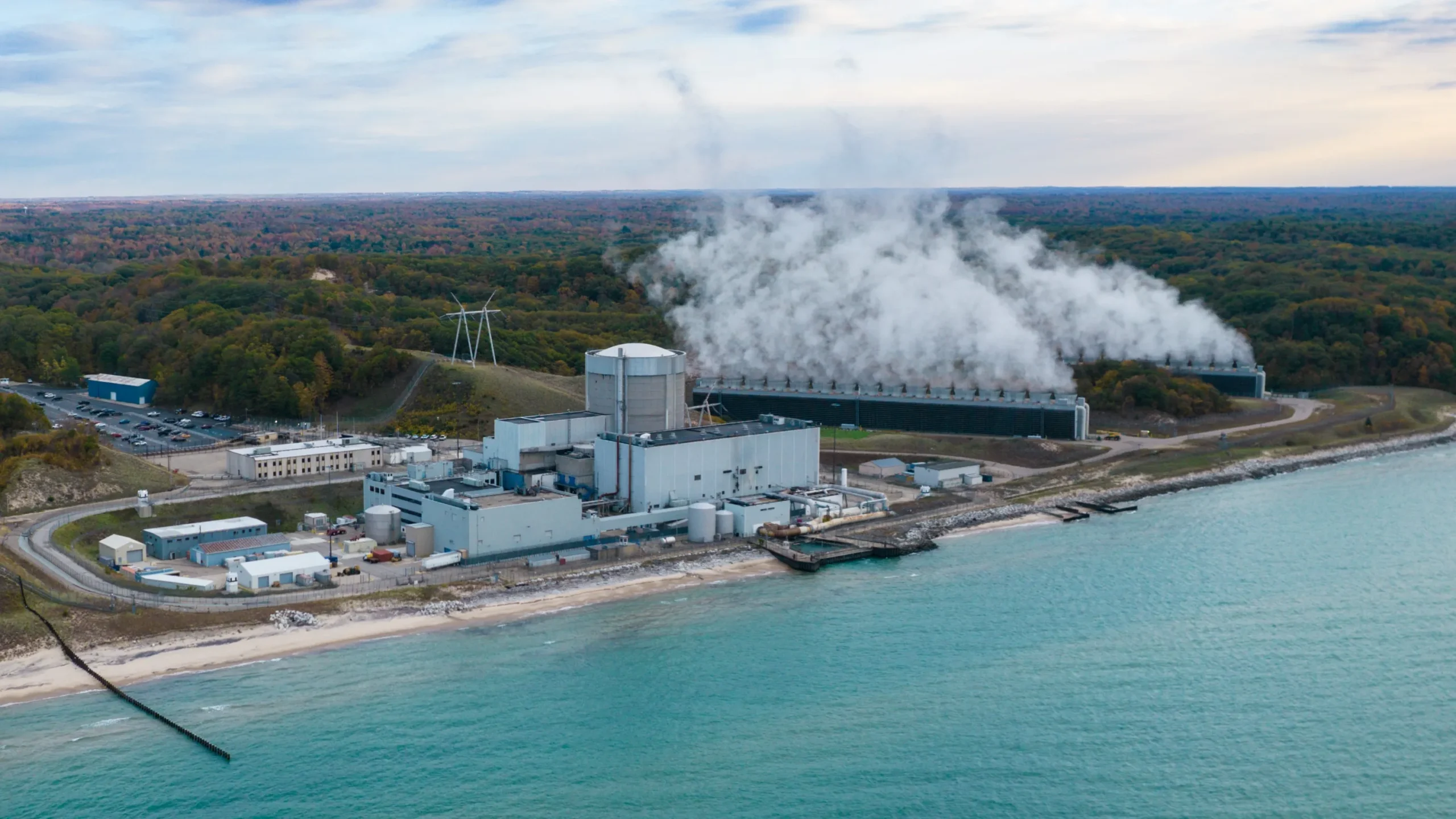 Environmental groups again take aim at restart for Palisades Nuclear Plant