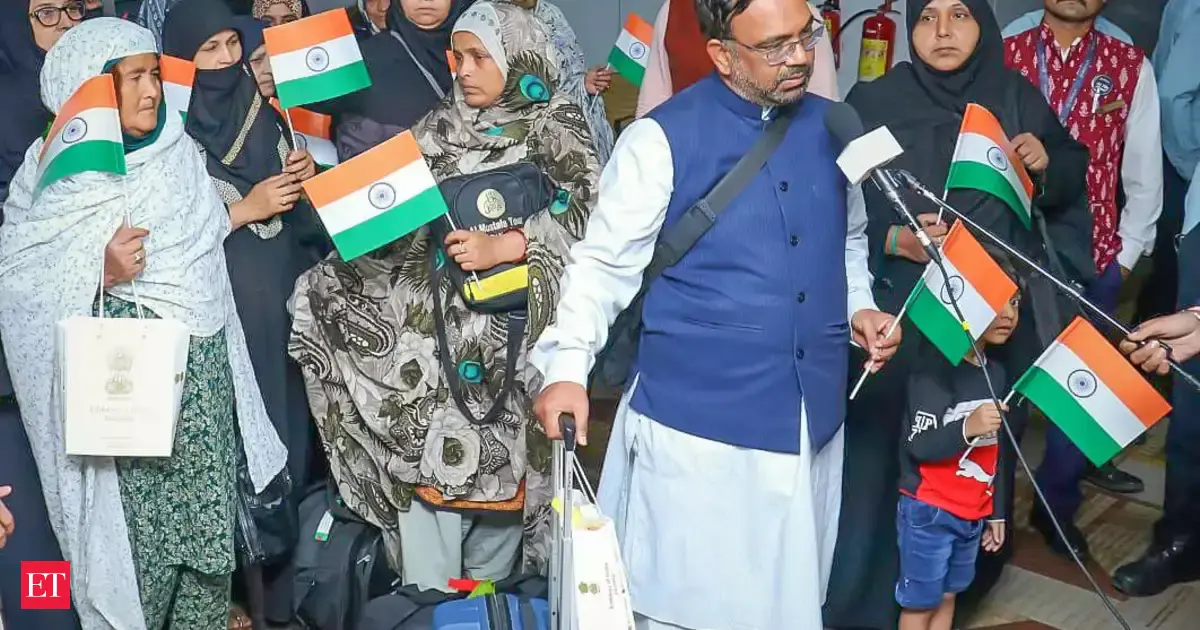 India evacuates fresh batch of 290 Indians, 1 Sri Lankan from Iran