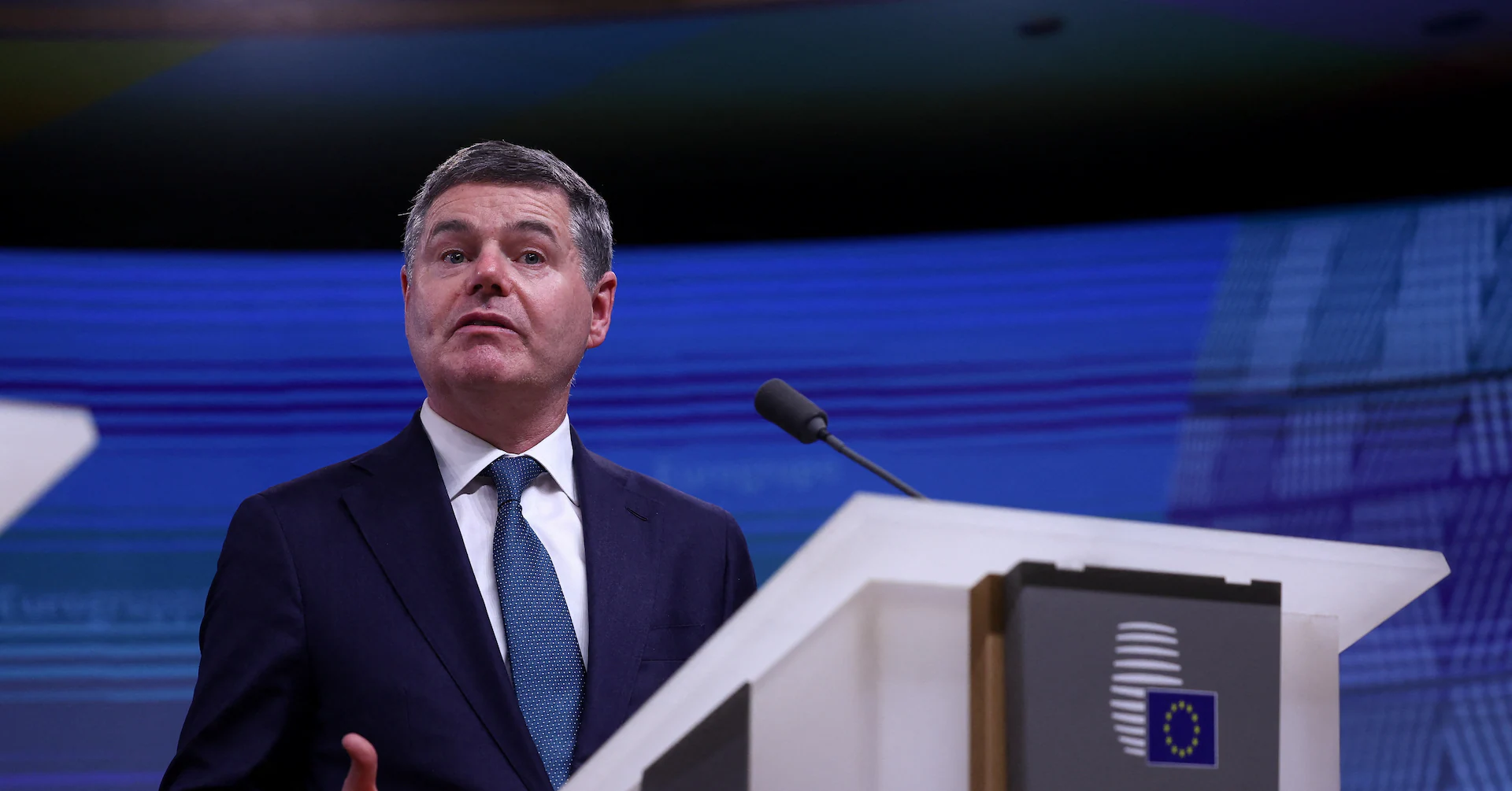 Euro zone finance ministers recommend Bulgaria adopt euro in 2026