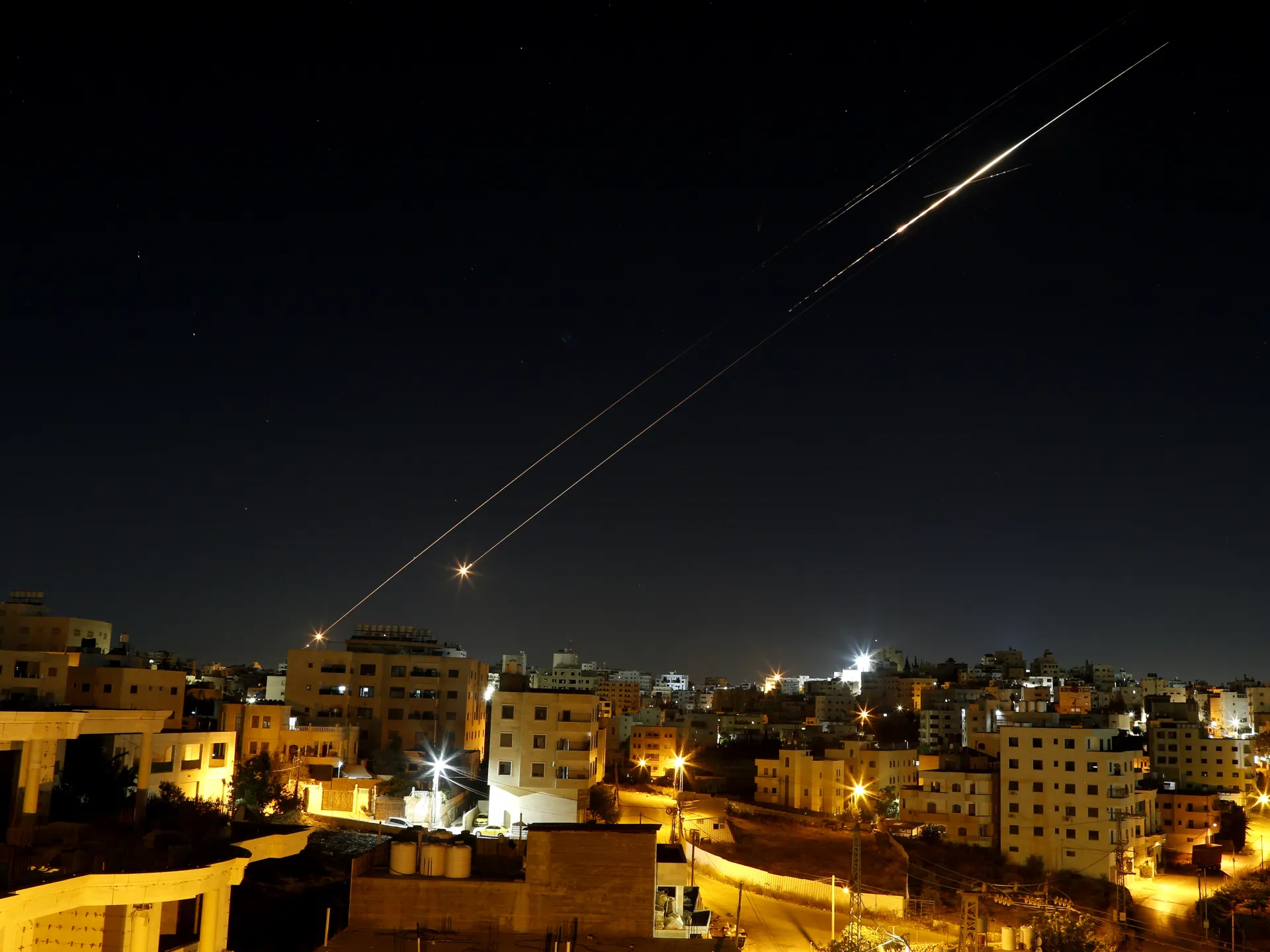 Iran fires more ballistic missiles, Israel vows to continue attacks