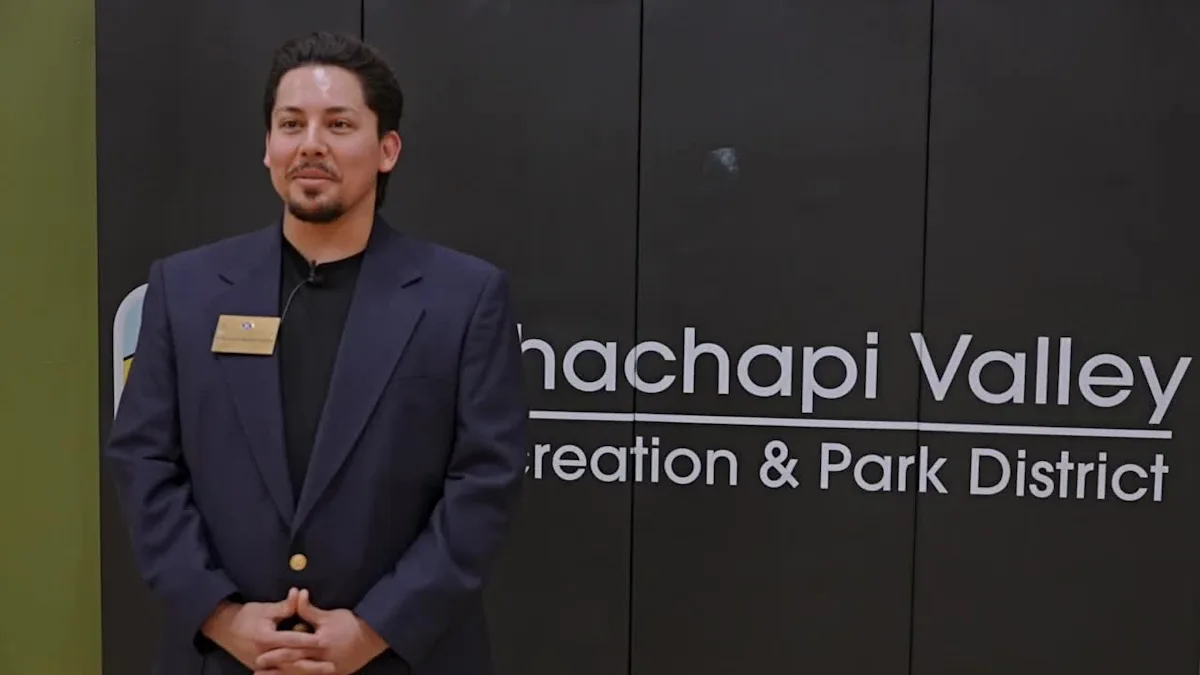 Tehachapi stylist expands business, seeks to hire local talent at Chamber job fair