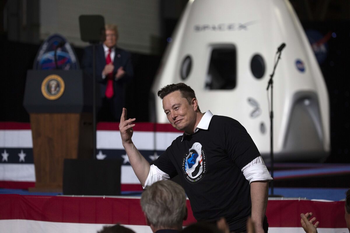 SpaceX Is A Hard Company To Quit For The US Government