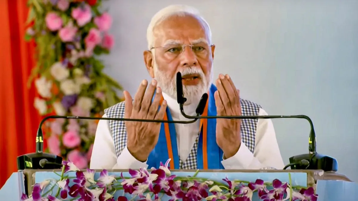 News18 Evening Digest: Iran Opens Airspace For Indian Students, PM Modi's Swipe At Lalu Prasad & Other Top Stories