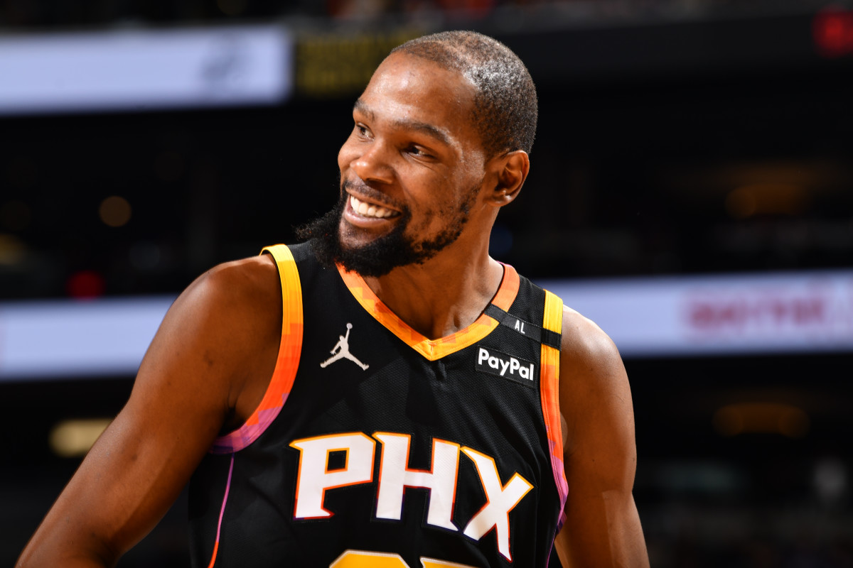 Surprising West Rival Joins Kevin Durant Trade Hopefuls