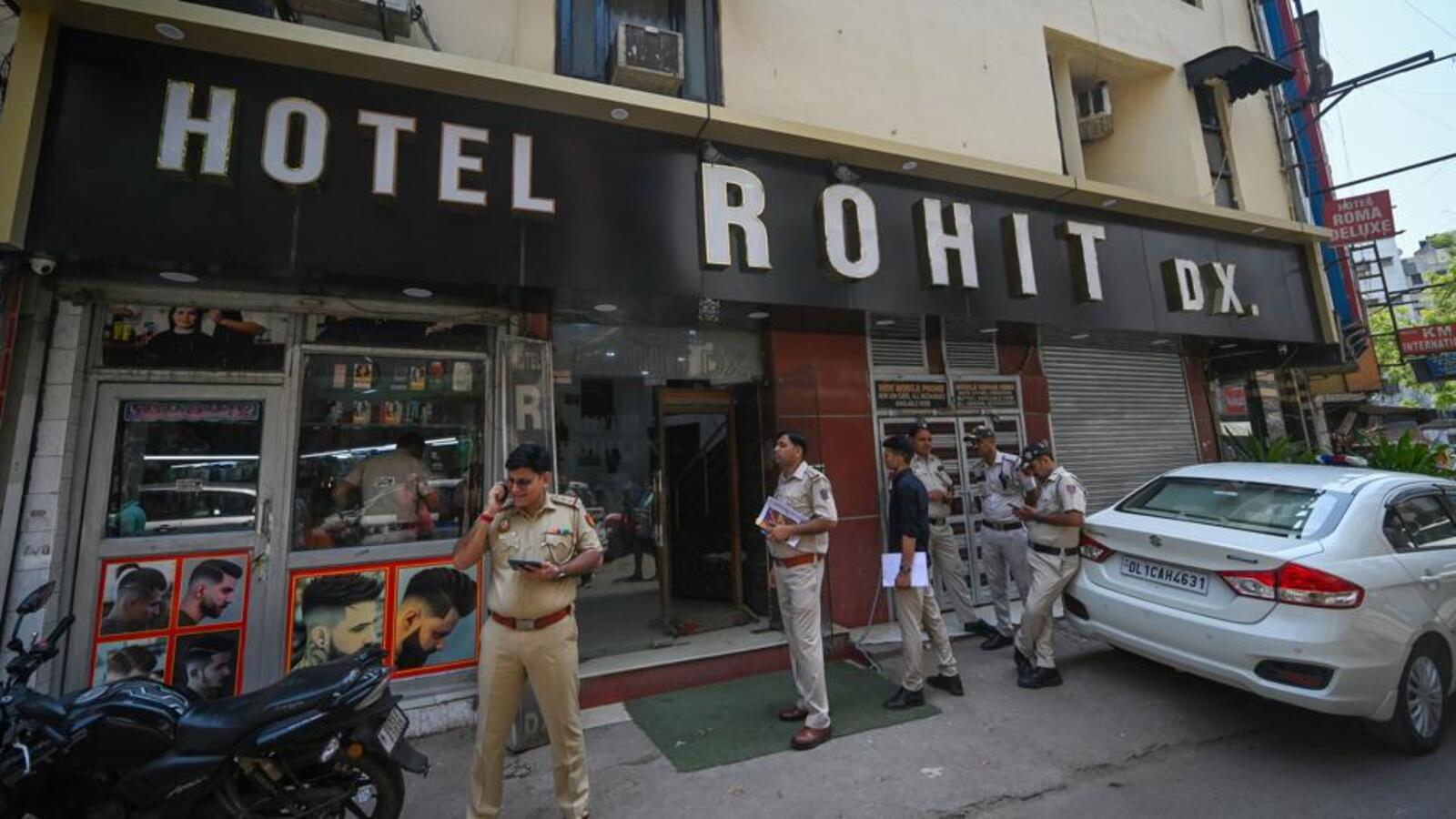 Delhi man kills girlfriend in hotel, stays with corpse for a night