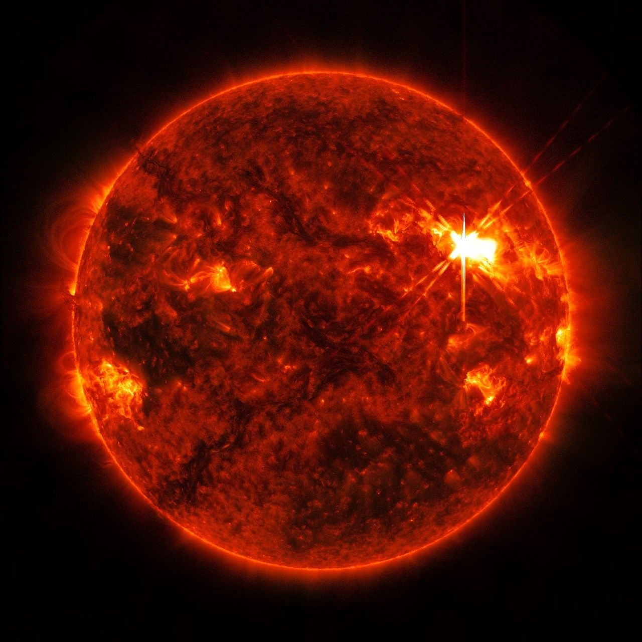 Strong Flare Erupts from Sun