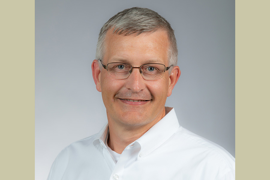 Retallick named next associate dean for personnel and finance, Iles to step in as interim AGEDS chair