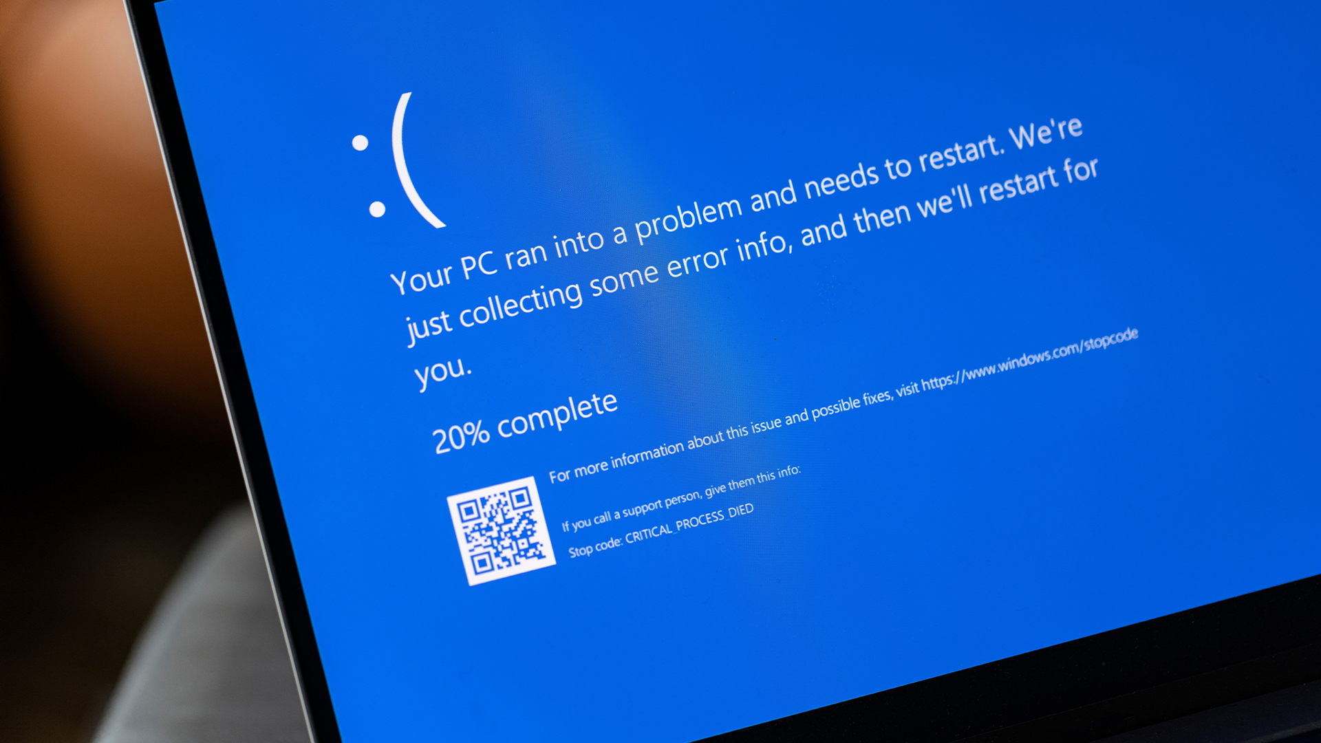 Say Goodbye to Microsoft’s Iconic “Blue Screen of Death”; It’s Being Replaced by a More Simpler, All-Black Alternative