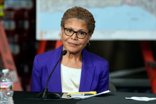 Los Angeles Mayor Karen Bass speaks to KTLA on ICE raids, protests and federal response: ‘This is just political’