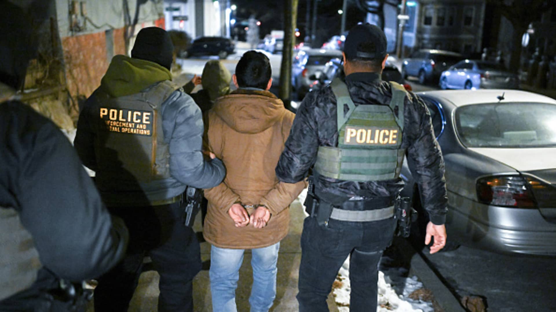 Supreme Court lets Trump administration resume deportations of immigrants to countries other than th
