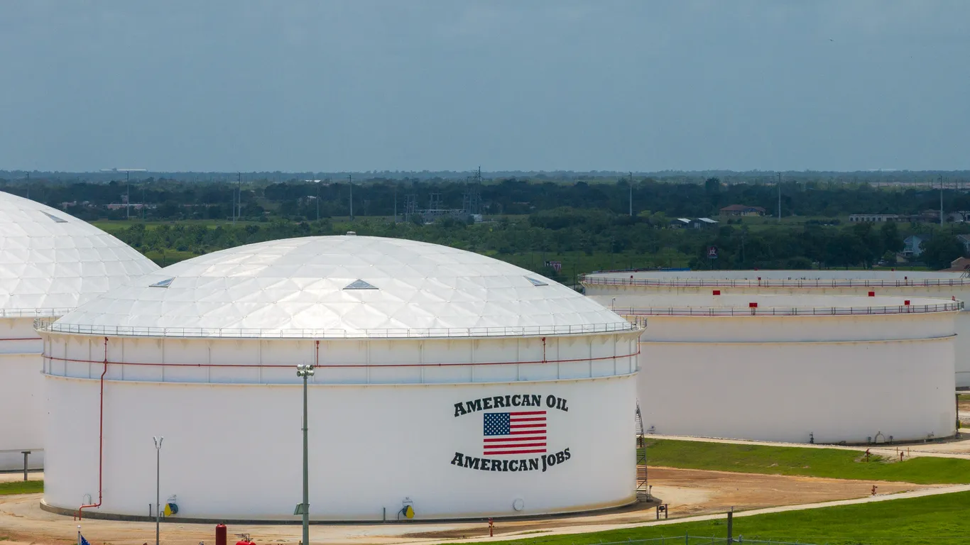 Oil prices climb but don't soar after U.S. strike, Iranian threats