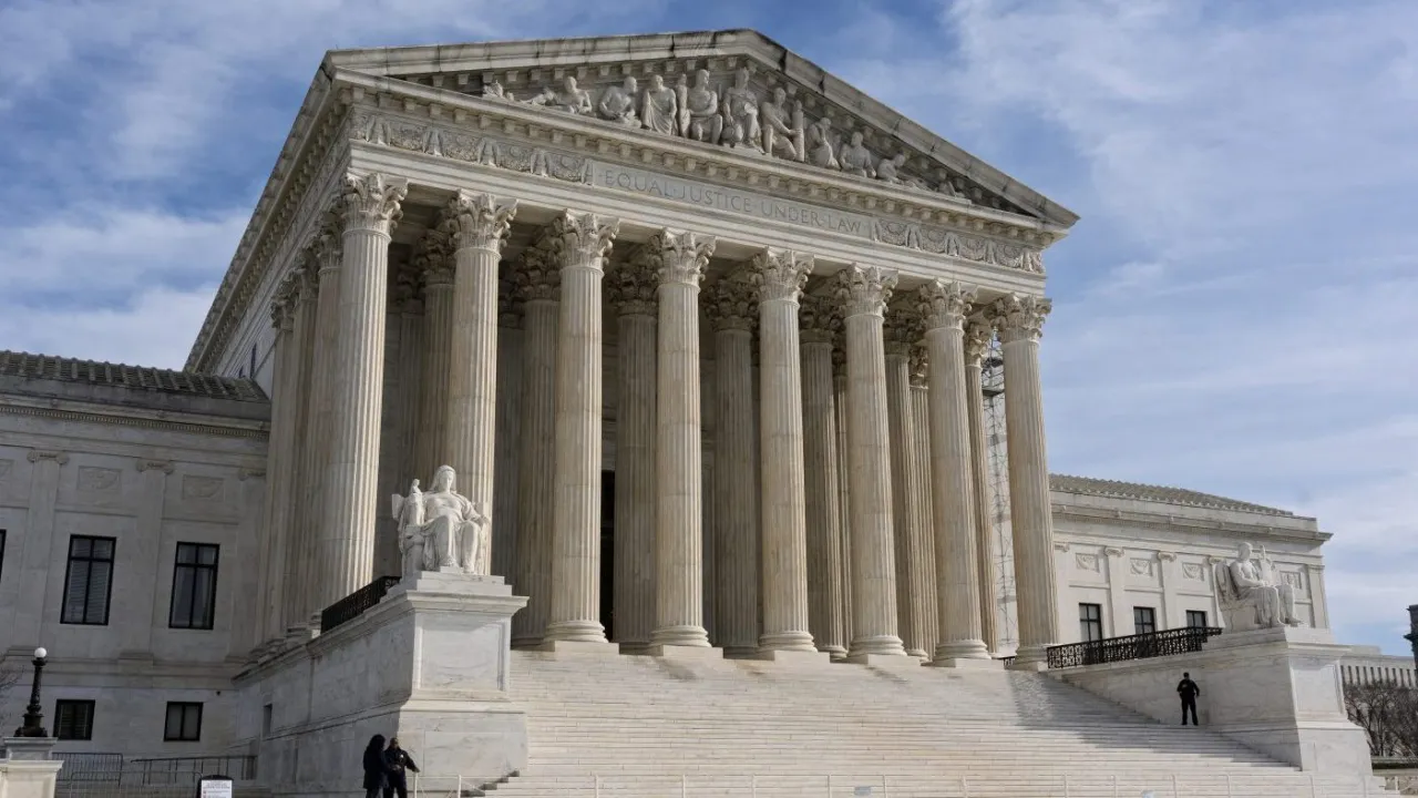 Supreme Court revives industry effort to axe California clean car standards