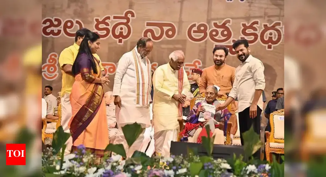 No foes, only pals: Leaders across party lines laud Dattatreya at his book launch | Hyderabad News