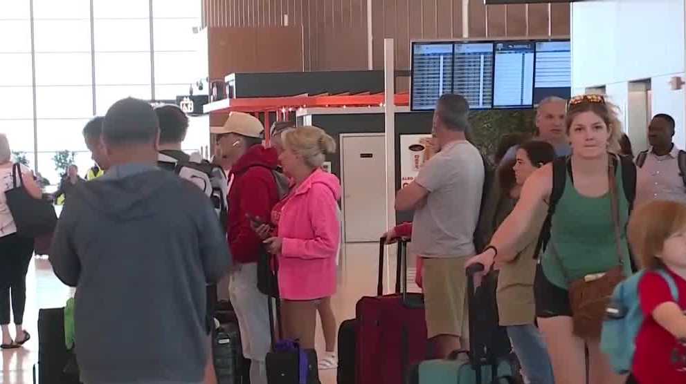 Flying out of Orlando this Fourth of July weekend? Expect packed terminals, officials say