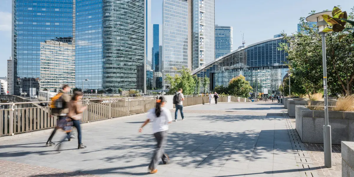 I had a corporate job in Paris. The French work norms and office culture felt so different from what I saw in the US.