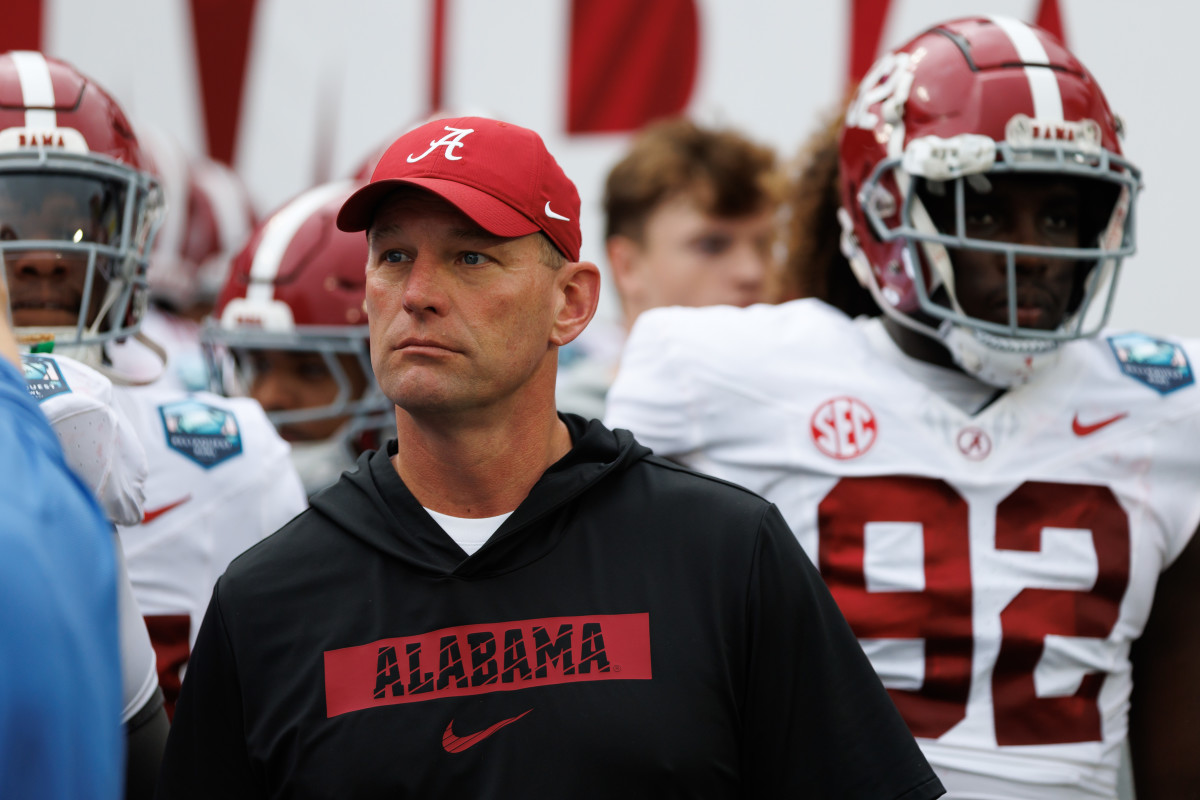 Nation's No. 1 LB Commits to SEC Powerhouse