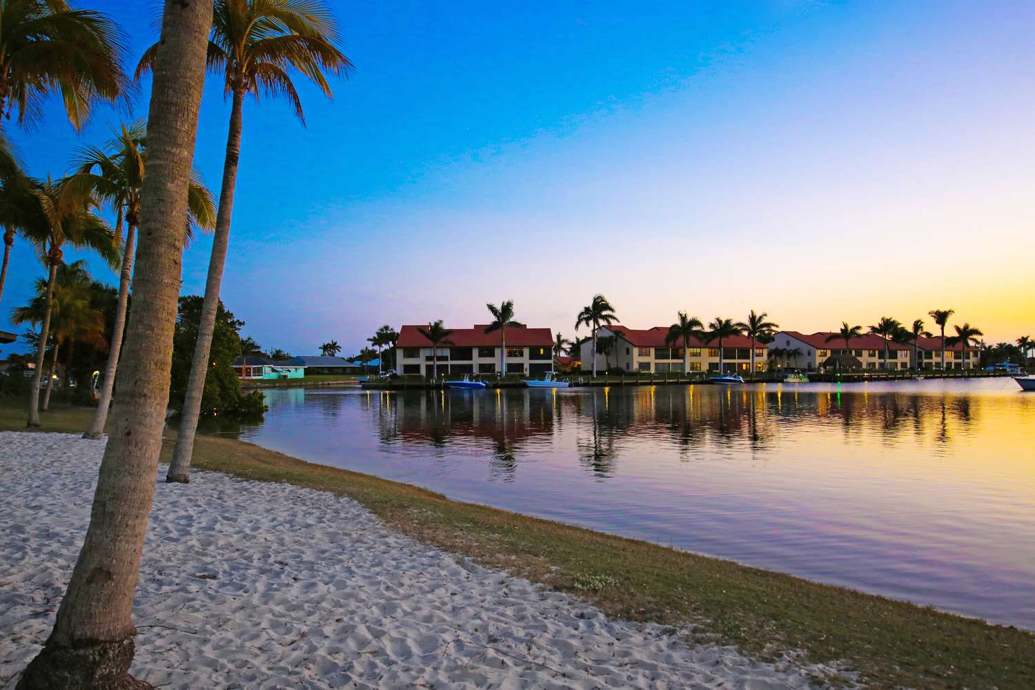 This Waterfront City Is a Dream Base for Travel-Ready Retirees