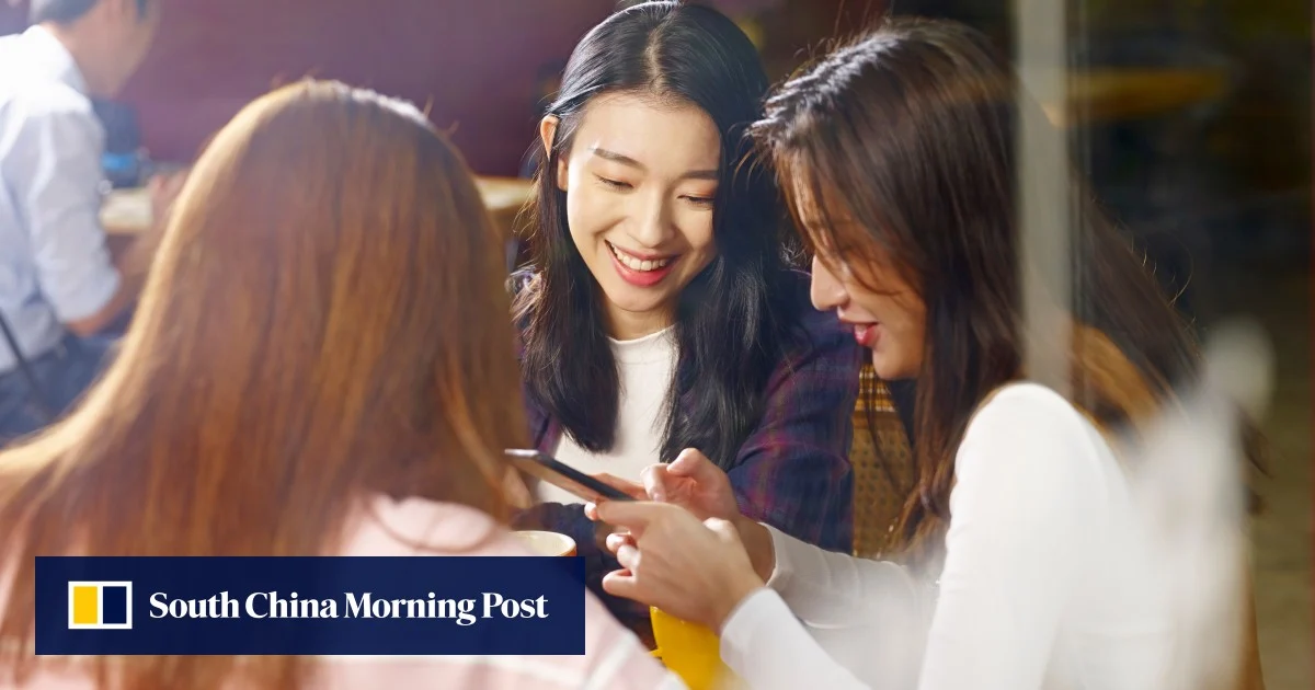 Hongkongers, mainland residents embrace Payment Connect service on first day