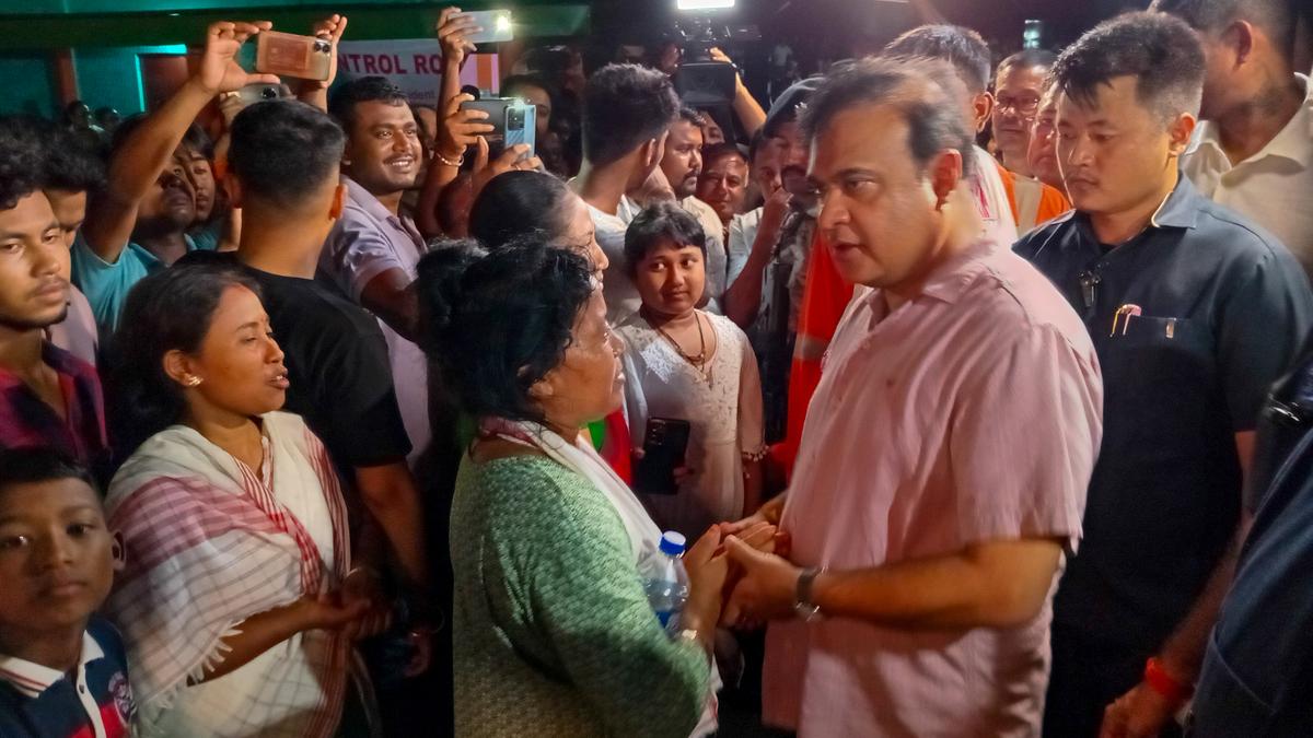 Residents beyond 500 metres of Assam blowout gas well advised to return home