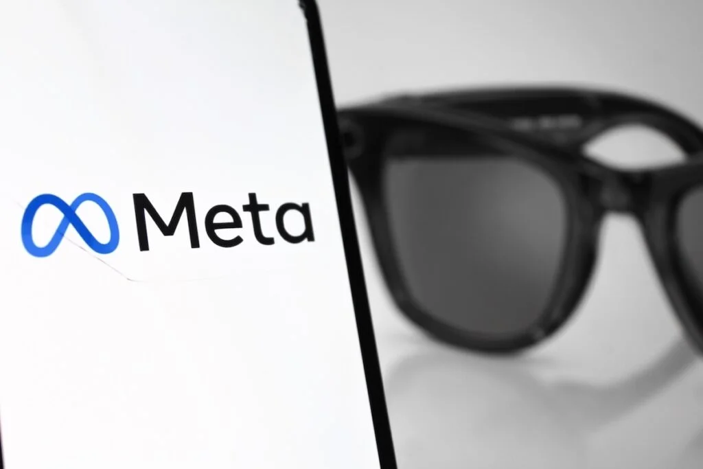 Apple Has the Potential To Crush Meta's Ray-Ban Smart Glasses, Says Ming-Chi Kuo, But The Tech Giant Has Been 'Surprisingly Slow' - Alphabet (NASDAQ:GOOG), Apple (NASDAQ:AAPL)