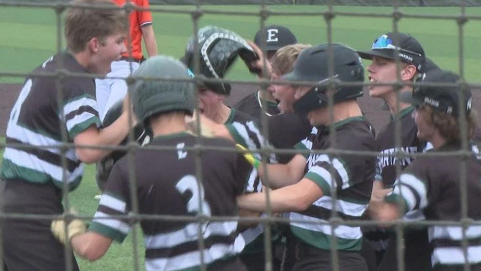 High School Sports: Champions crowned in night of VHSL region title games