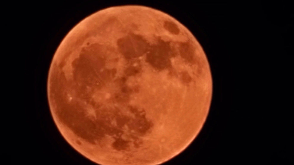 'Strawberry moon' will be the lowest full moon since 2006. Here's how you can see it