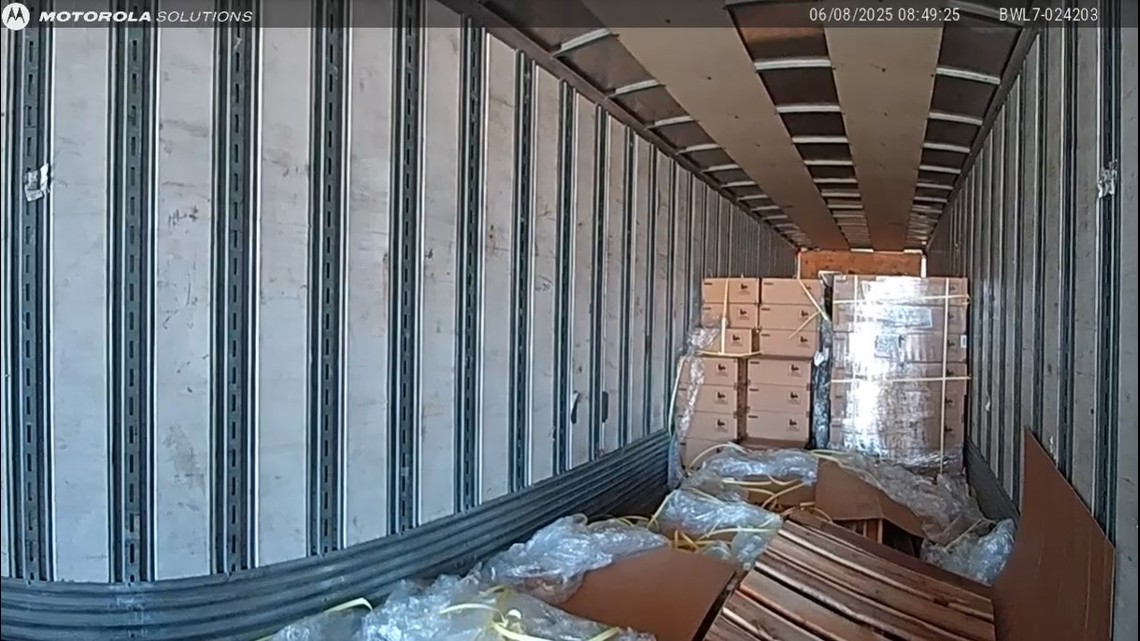 Nearly 3,000 Nintendo Switch consoles stolen from semi-truck