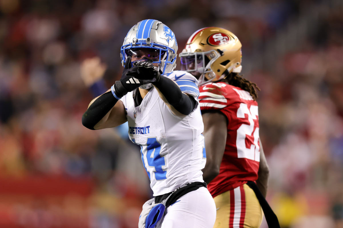 USC Star Amon-Ra St. Brown Lifts Lions to Major Top 5 Ranking