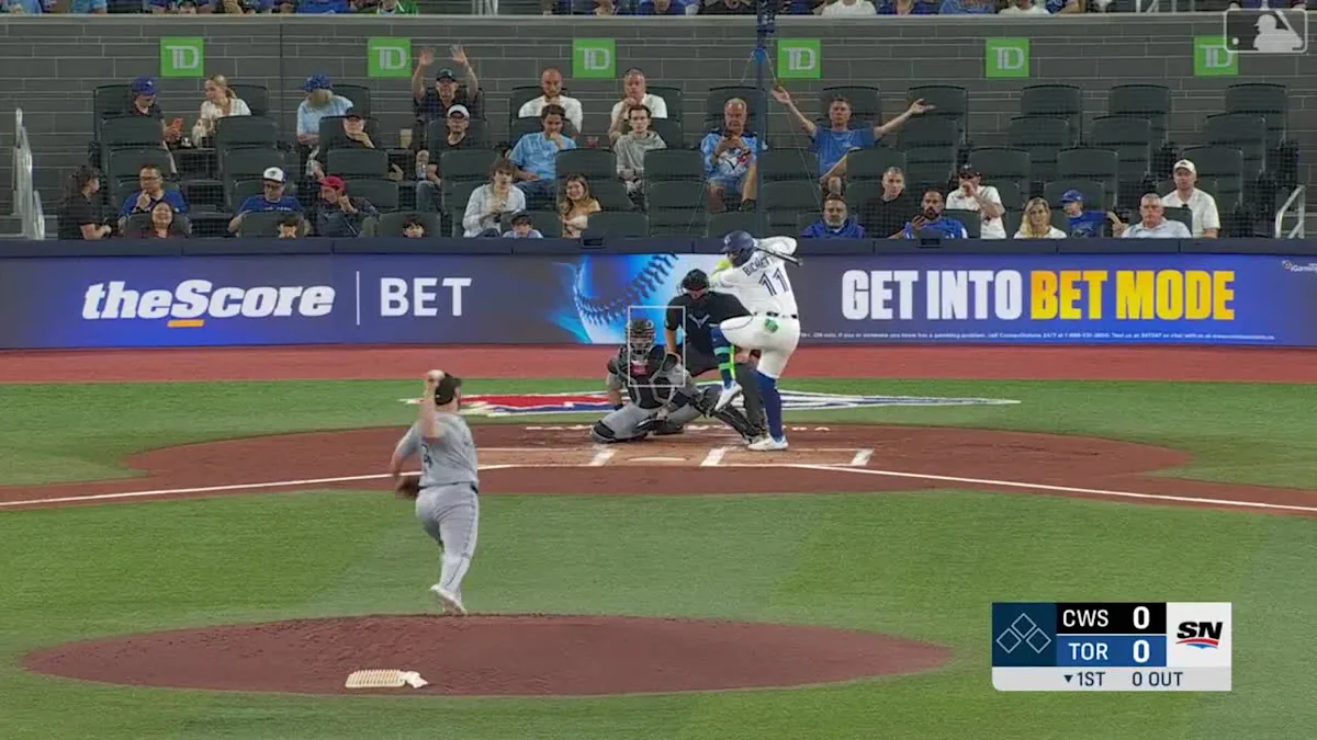 Bo Bichette's solo home run (11)