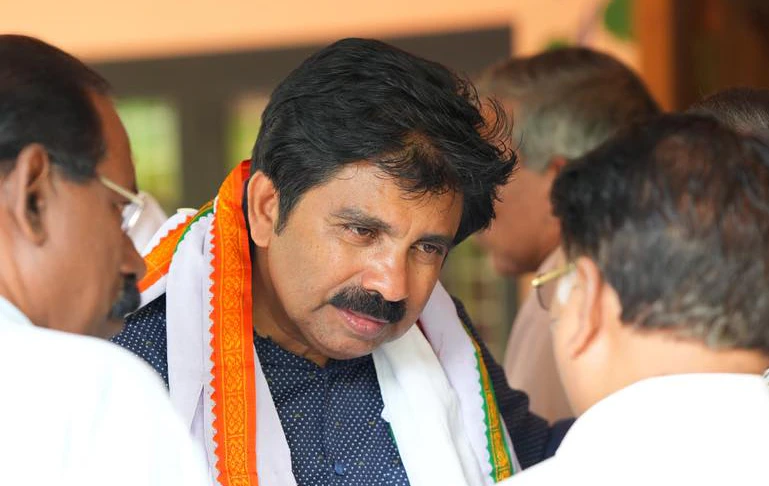 Congress defeats CPIM by over 11,000 votes in Kerala's Nilambur Assembly bypoll