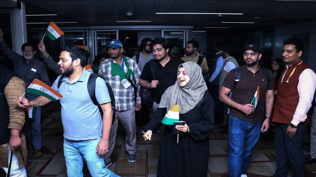 Special Flight With 290 Indian Students Evacuated From Iran Under Operation Sindhu Lands In Delhi
