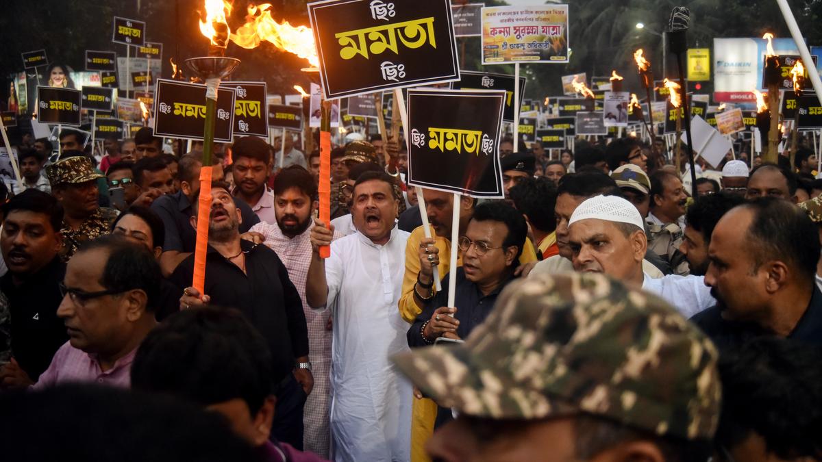 Law college gang rape: BJP 'fact-finding team' arrives in Kolkata