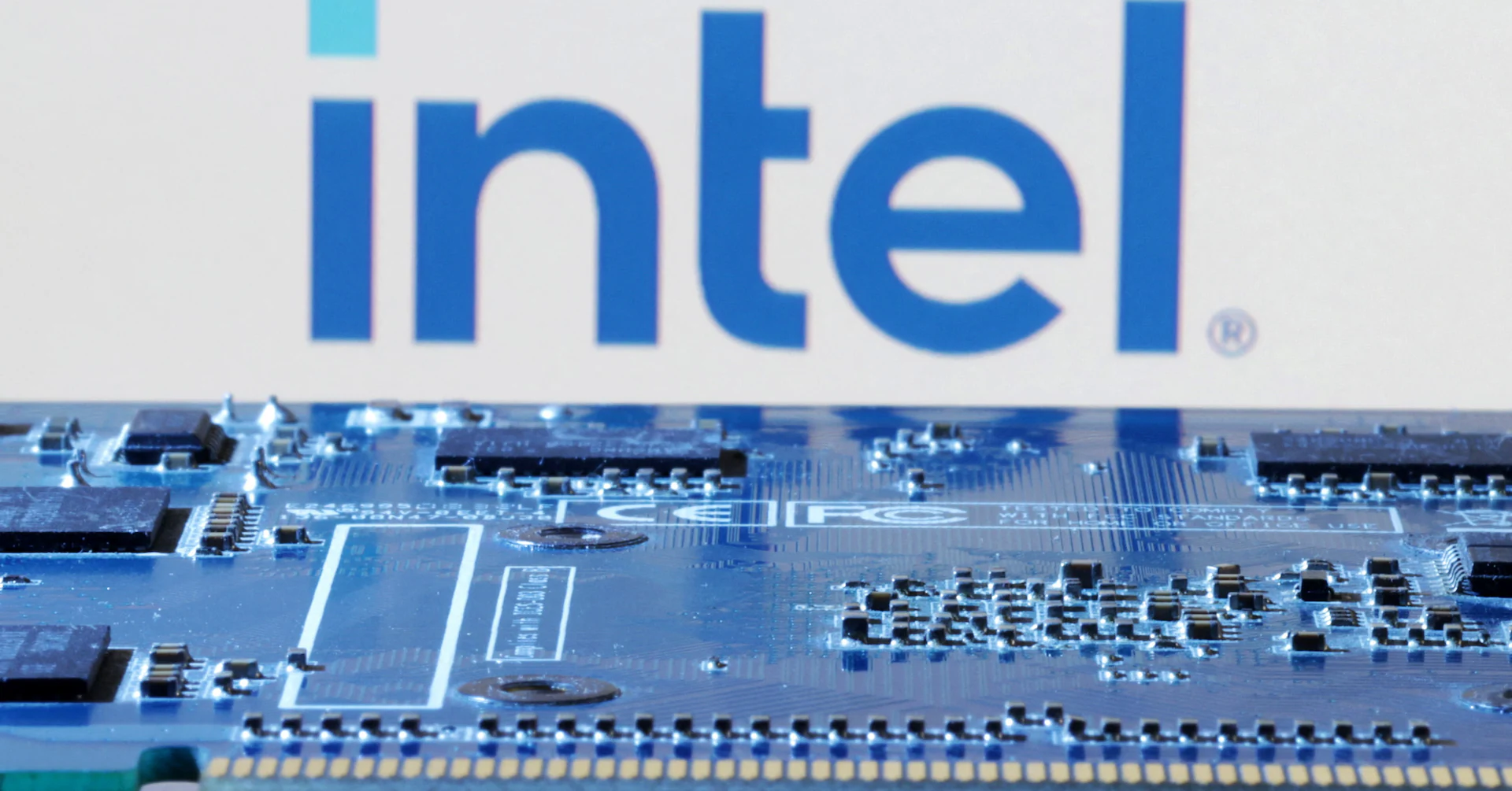 Intel to separate networking unit as new CEO Tan overhauls business