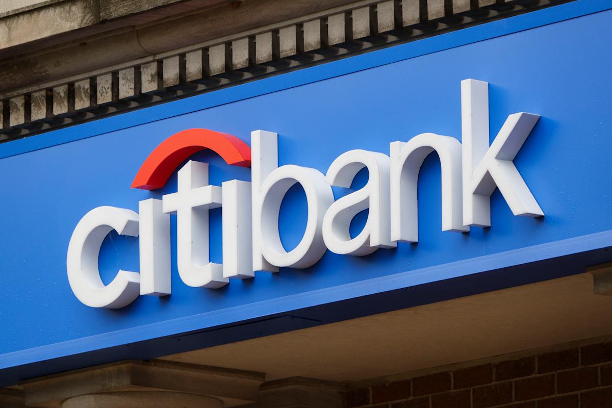 Citigroup enters credit card perk wars with $595 annual fee for Strata Elite
