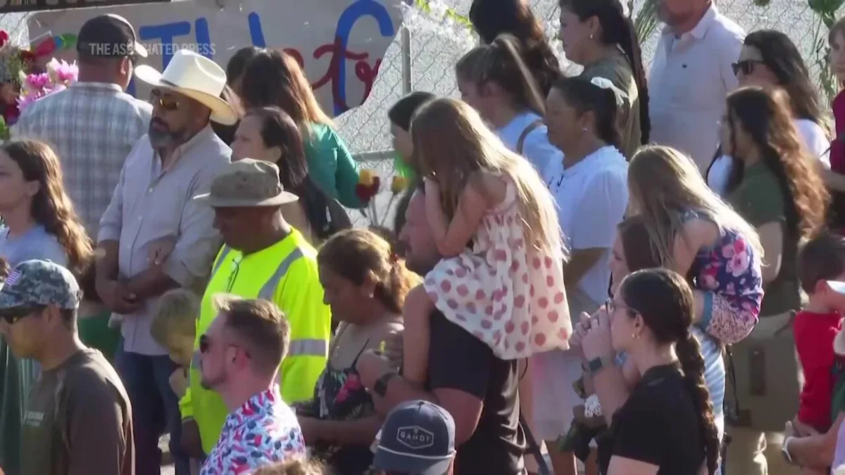 Kerr County holds vigil honoring the victims and the many missing from the Texas flood