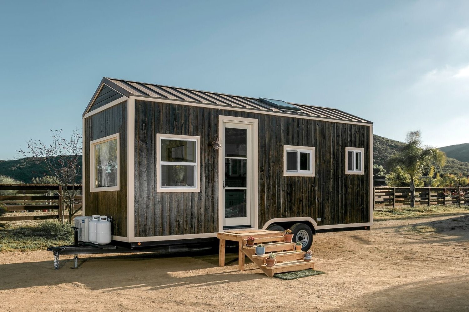 The Joshua Tree Tiny House Can Support a Perfectly Comfortable Downsized Lifestyle