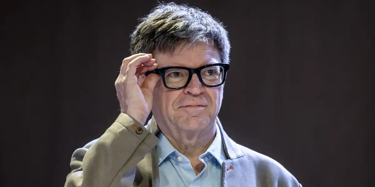 Meta chief AI scientist Yann LeCun clarifies his role after the company hires another chief AI scientist
