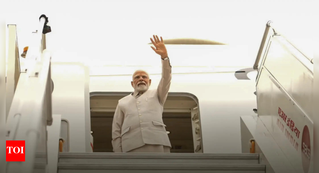 PM Modi UK Visit Live Updates: PM Modi embarks on 4-day visit to UK, Maldives - The Times of India
