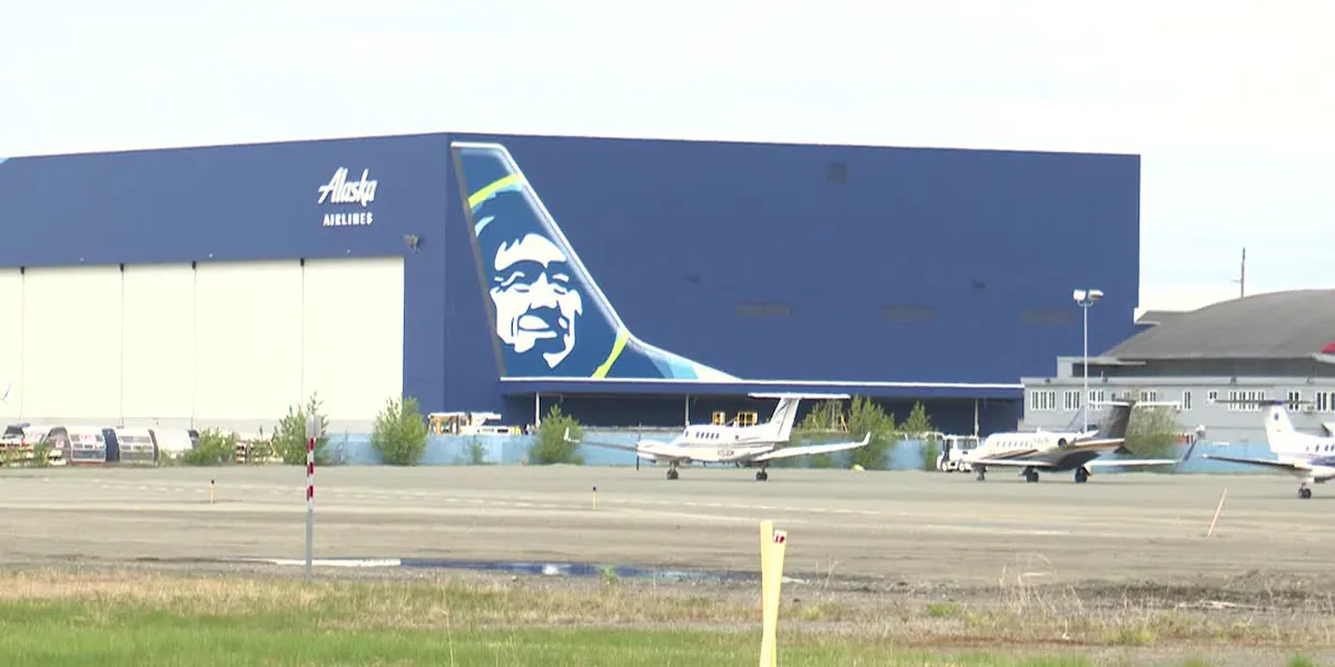 Mental Health expert talks high-stress jobs after 2023 Alaska Airlines incident