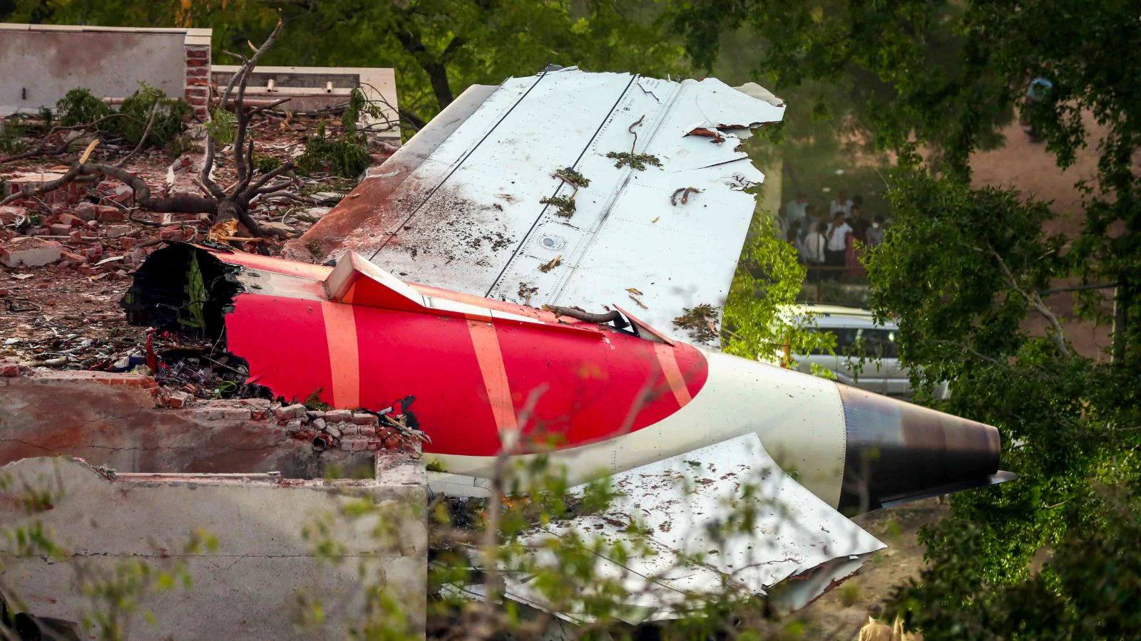 Air India says will review preliminary plane crash report with pilots