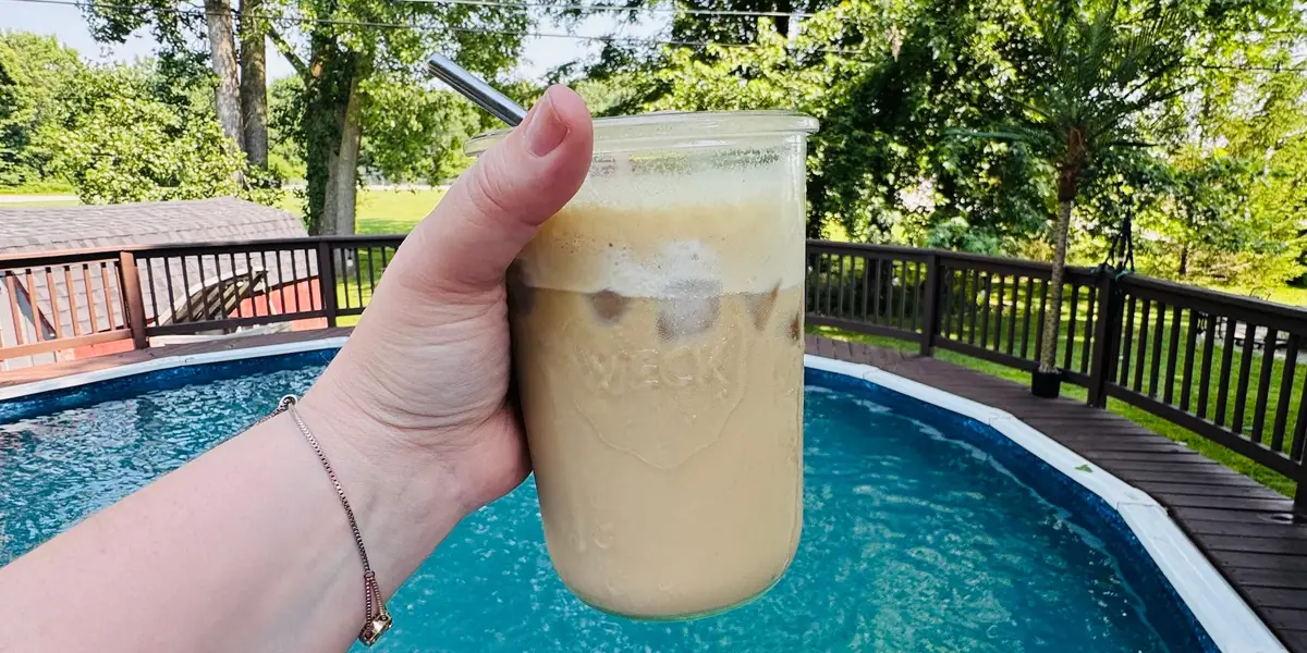 Move over, mason jars. Coffee drinkers are obsessed with a new glass cup.