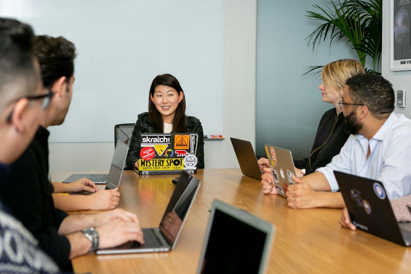 IDT Finance teams up with tell.money to integrate CoP services